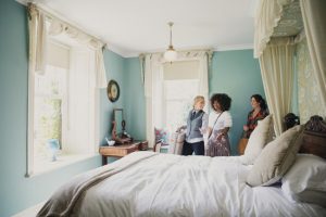 Last-Minute Holiday Preparation: Interior House Painting